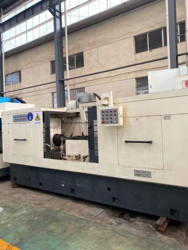 中捷3140万向摇臂钻，重卡汽车后桥壳双面专用镗床，16.