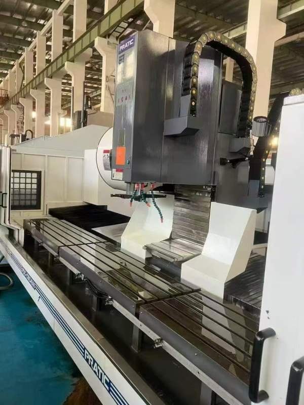 23年产普拉迪4500型材机，Bt40主轴12000转，X/Y/Z行程.