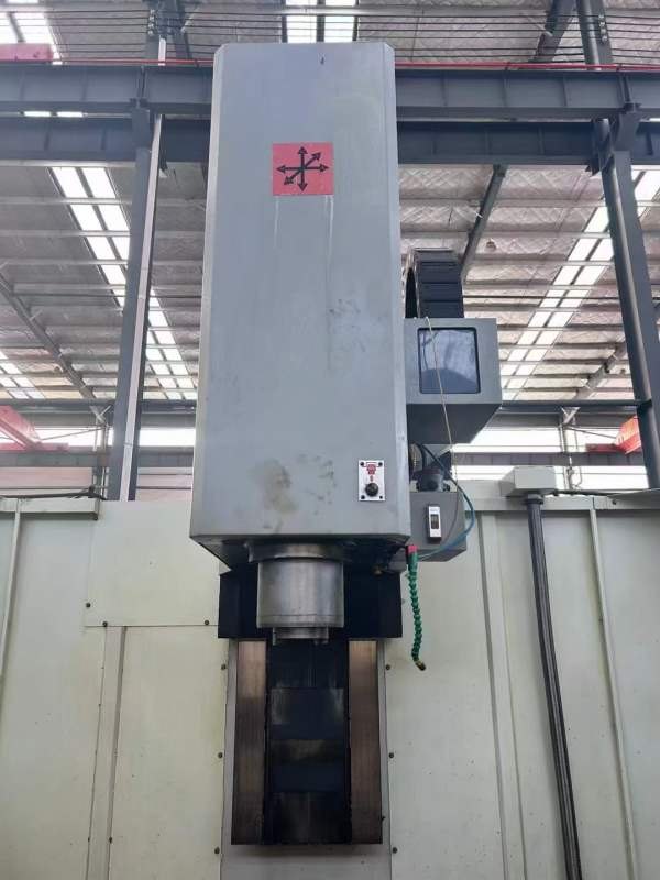 刚刚买下2017年同款4台广东佛威1580数控铣、两线一硬.