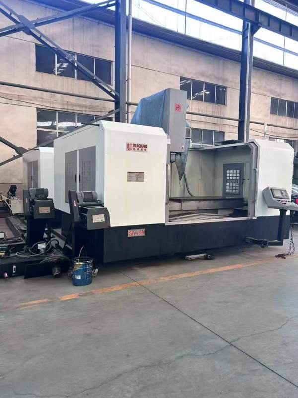 刚刚买下2017年同款4台广东佛威1580数控铣、两线一硬.