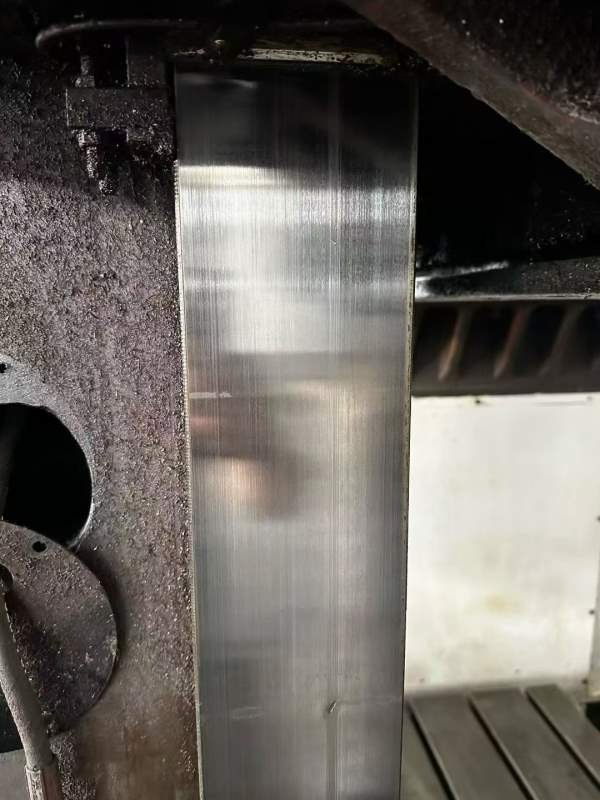 华群2212龙加门工中心发那科MF系统，两一线硬，Y轴四.