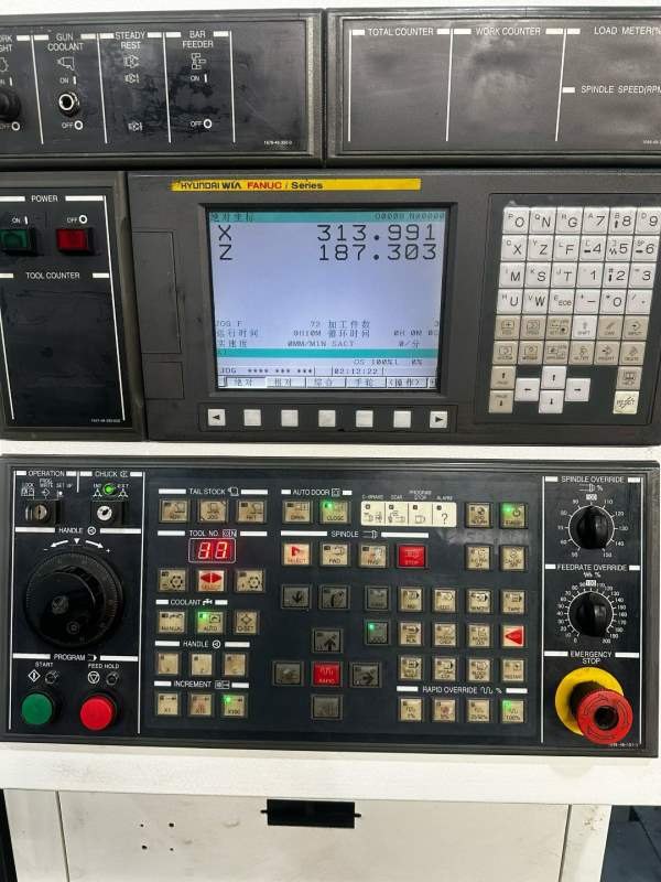 威亚E200C数控车床，2016年出厂，8寸卡盘，12工位私服.