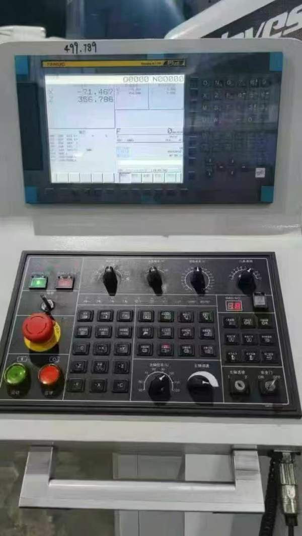 2023年国盛lHT1031数控车床、发那科Plus系统、台湾12.