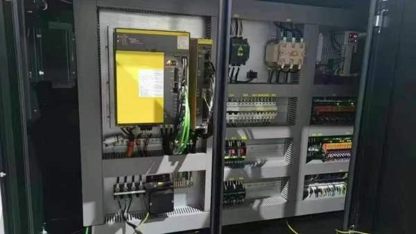 2023年国盛lHT1031数控车床、发那科Plus系统、台湾12.