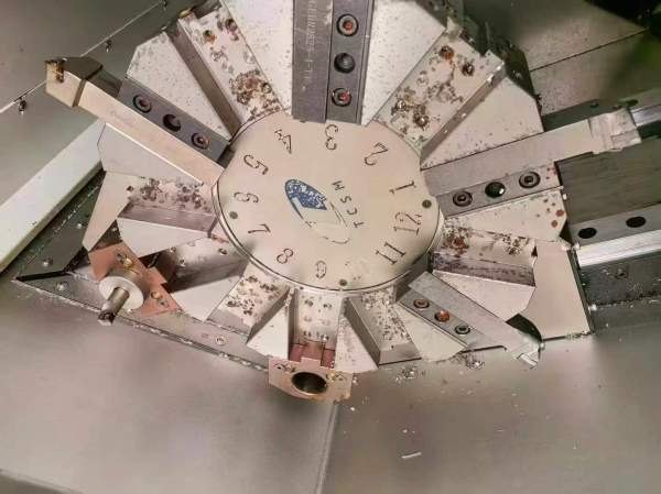 使用几百小时、2023年国盛lHT1031数控车床、发那科Plu.