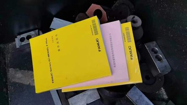 使用几百小时、2023年国盛lHT1031数控车床、发那科Plu.