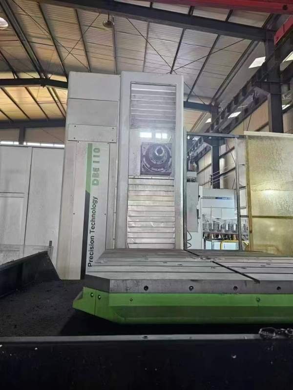 出售9.9成新台湾达佛罗国盛合资大卫DBE110数控镗铣床.