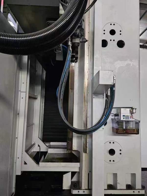 出售9.9成新台湾达佛罗国盛合资大卫DBE110数控镗铣床.