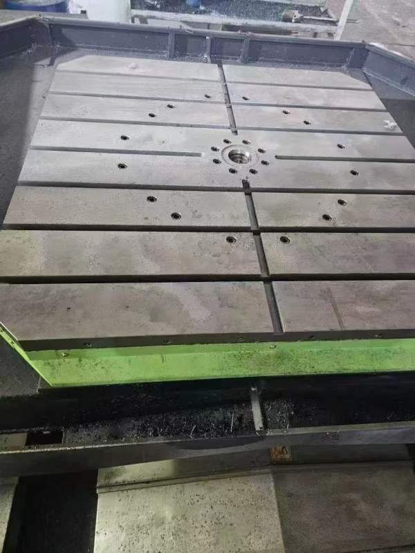 出售9.9成新台湾达佛罗国盛合资大卫DBE110数控镗铣床.