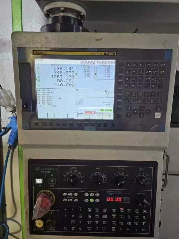 出售9.9成新台湾达佛罗国盛合资大卫DBE110数控镗铣床.
