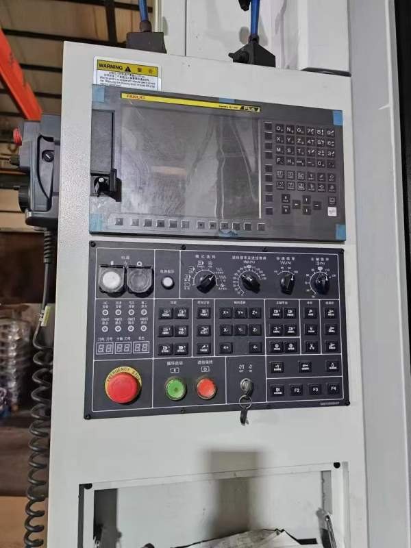 刚刚买下：2024年南通国盛1000单工位卧加一台，bt50齿.