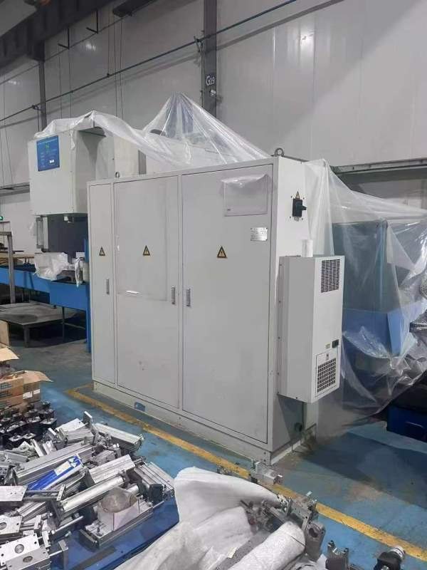 在位出售9成新杭州2512数控龙门平面磨床一台