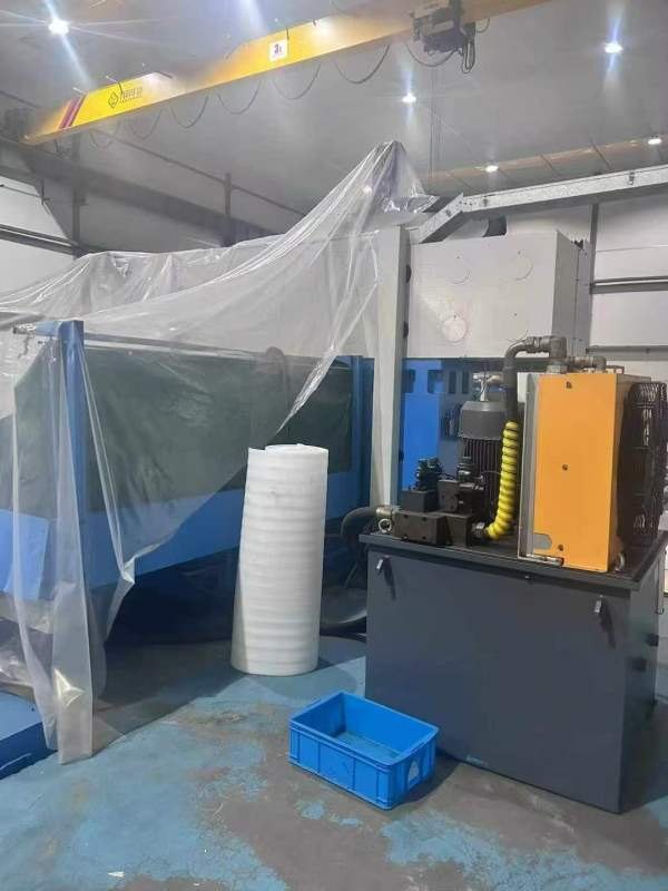 在位出售9成新杭州2512数控龙门平面磨床一台