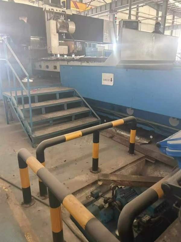 在位出售9成新杭州4020数控龙门平面磨床一台