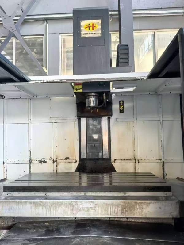 上海衡旭重型1580数控铣床一台，三硬轨道，台湾洛益BT.