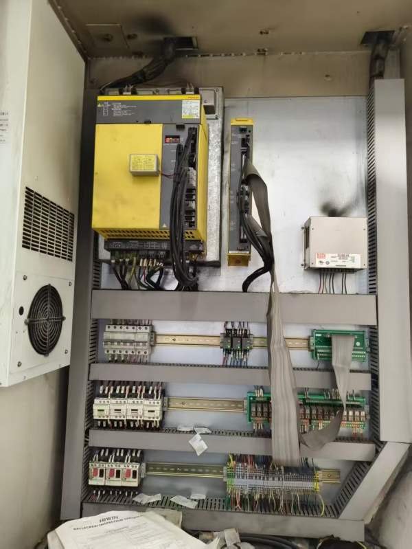 刚刚到货无锡易格斯1690数控铣床一台，两线一硬，发那.