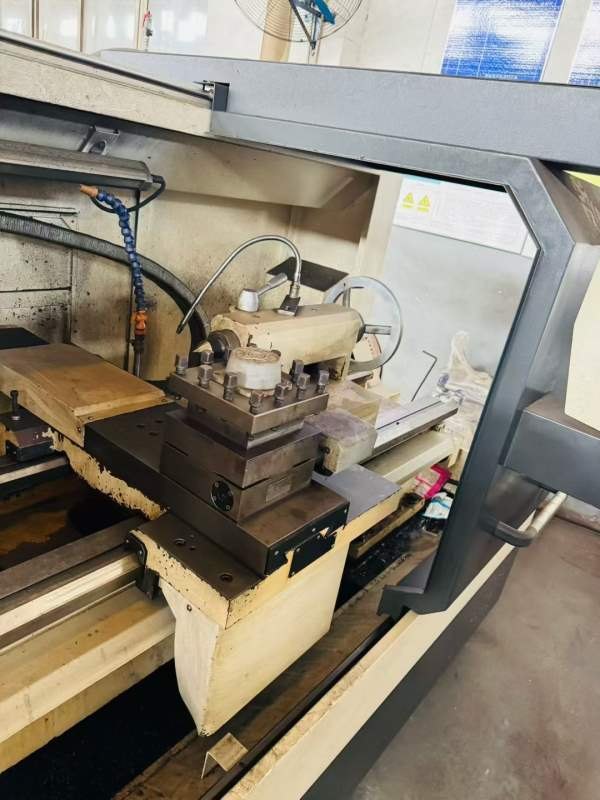 准新机2021年瑞远5201.5米数控车床两台，一台液压卡盘.