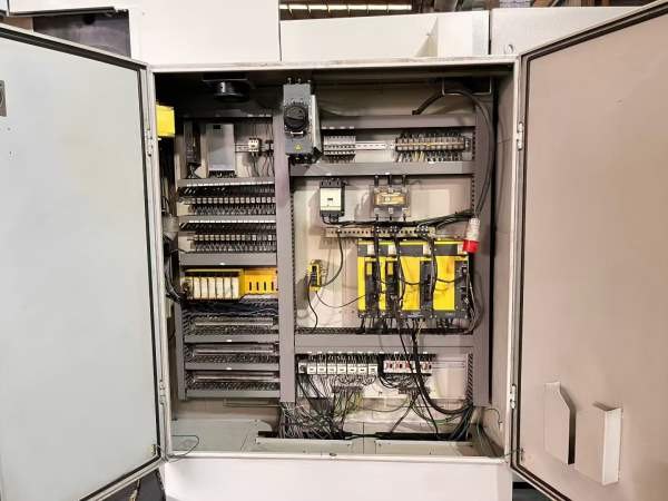 海天63H卧式加工中心APC双交换工位工作台尺寸630700B.