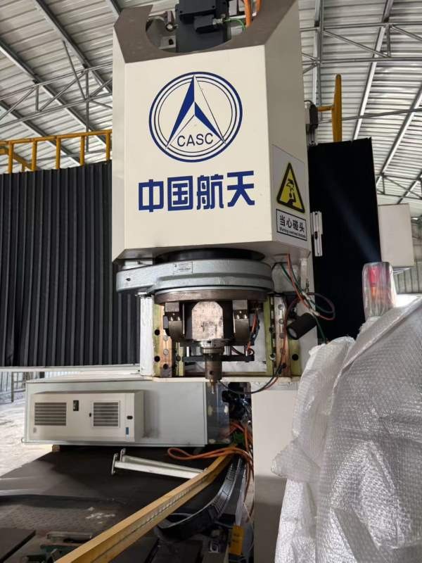 刚刚买下两台龙门搅拌摩擦焊工作台3X2门宽2.25米门高8.