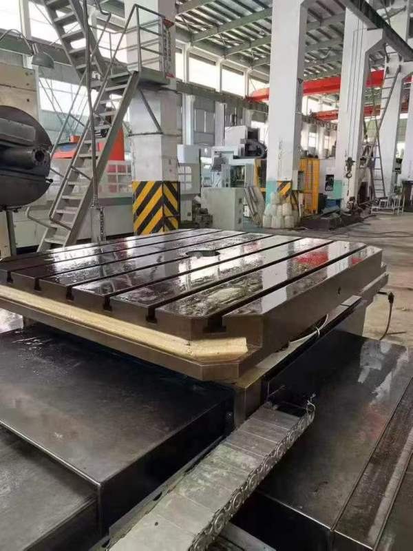 昆机6113D编号024X轴（横向）：2000mm。Y轴（垂直）：.