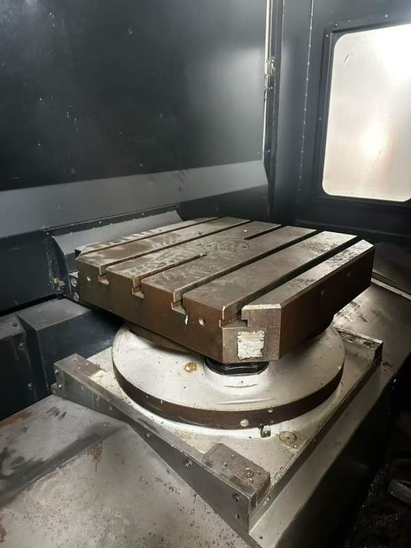 纽威500双台卧加，BT50主轴齿轮头带刀库，需要的库房.