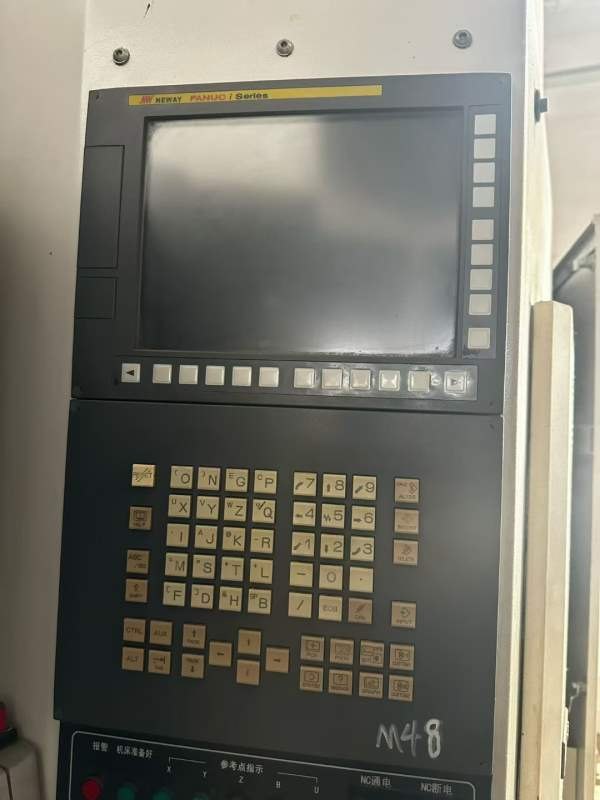 纽威500双台卧加，BT50主轴齿轮头带刀库，需要的库房.