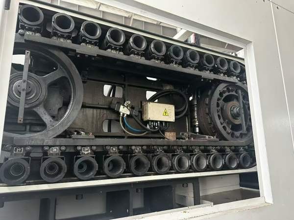 纽威500双台卧加，BT50主轴齿轮头带刀库，需要的库房.