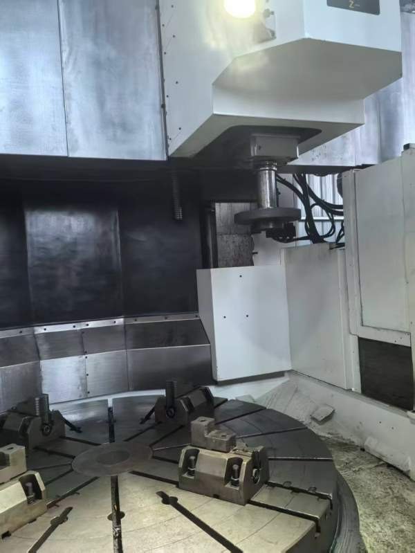 油机车磨复合立式车床型号：VTL-1600ATC-IG参数如下台.