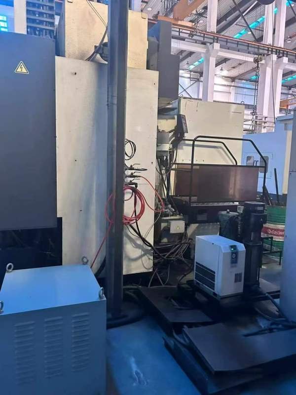 工期到了降价出售牧野F12立加一台、工作台2150/1200、.