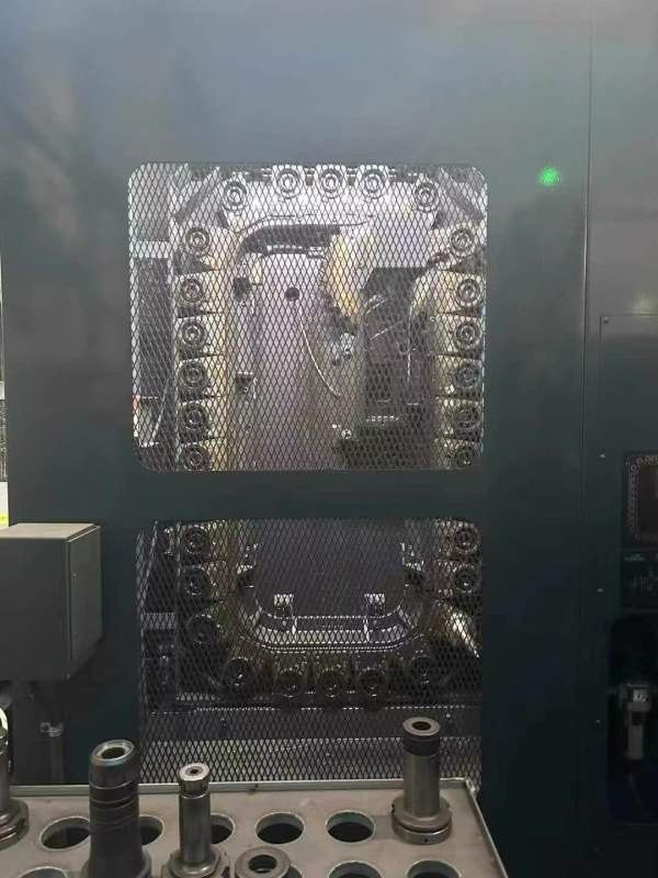 工期到了降价出售、日本原装牧野2013卧加一台、在位正.