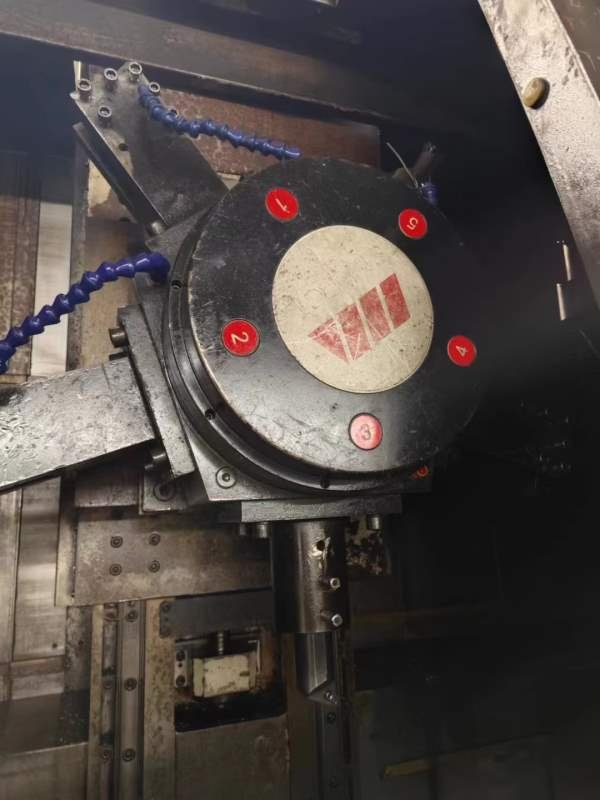 出售两台沈阳数控立车，一台6070，一台8080，机器在位.