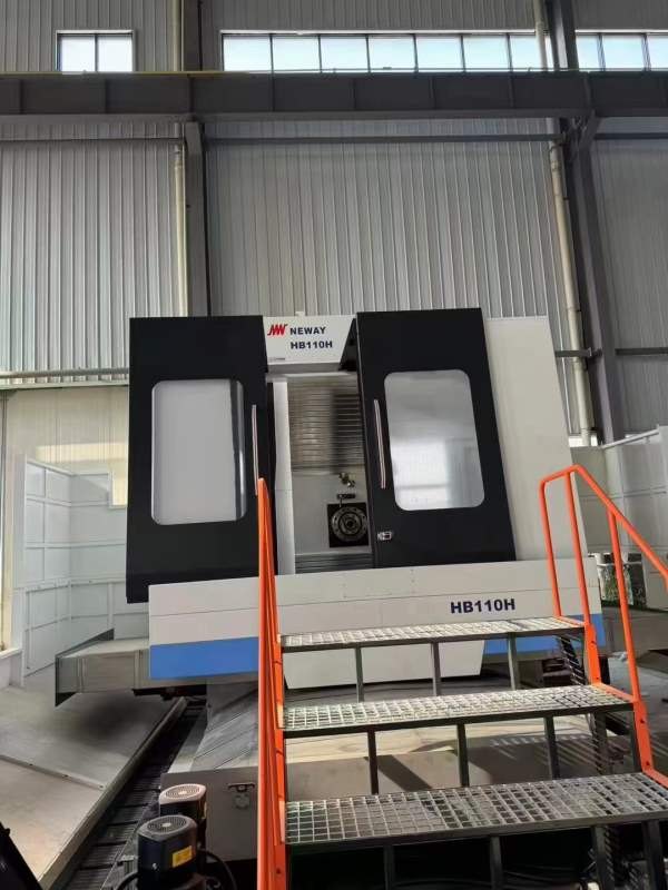 刚刚拿下一台（全新未用）纽威110H数控镗铣床、三轴硬.