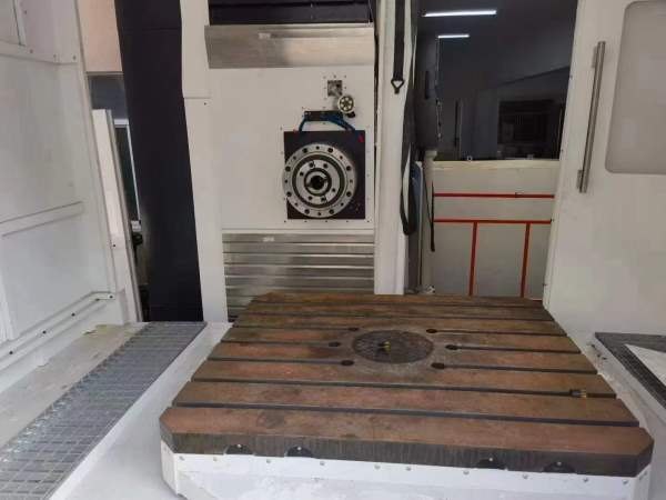 刚刚拿下一台（全新未用）纽威110H数控镗铣床、三轴硬.