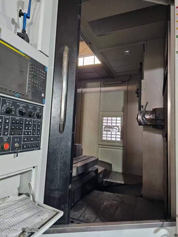 刚刚买下：2024年南通国盛1000单工位卧加一台，bt50齿.