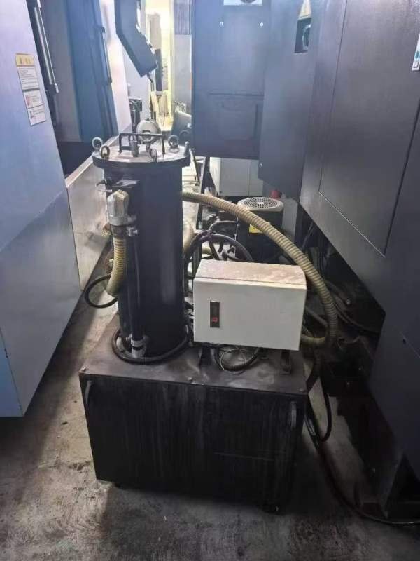 浙江富科達1370立式加工中心三轴滚柱导轨.Y轴四导轨主.