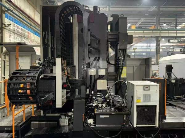 2017年台湾威立落地式镗铣加工中心，主轴加大400的BT5.