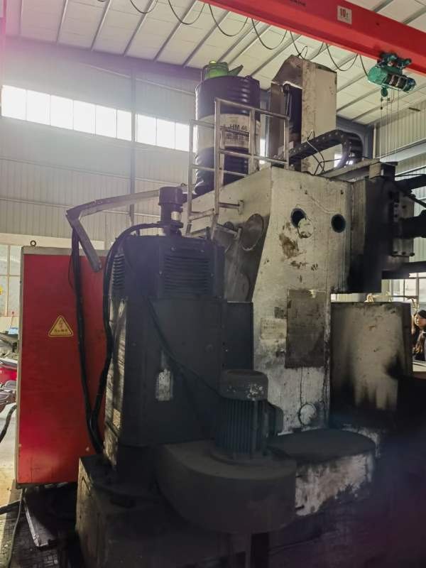 齐齐哈尔两米数控立车，发那科td系统，工厂在位出售中.