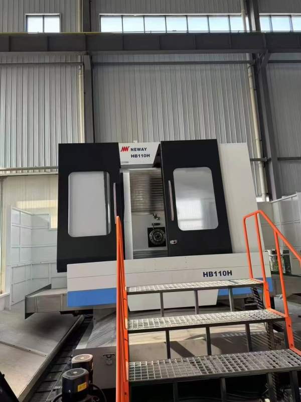 刚刚拿下一台（全新未用）纽威110H数控镗铣床、BT50齿.