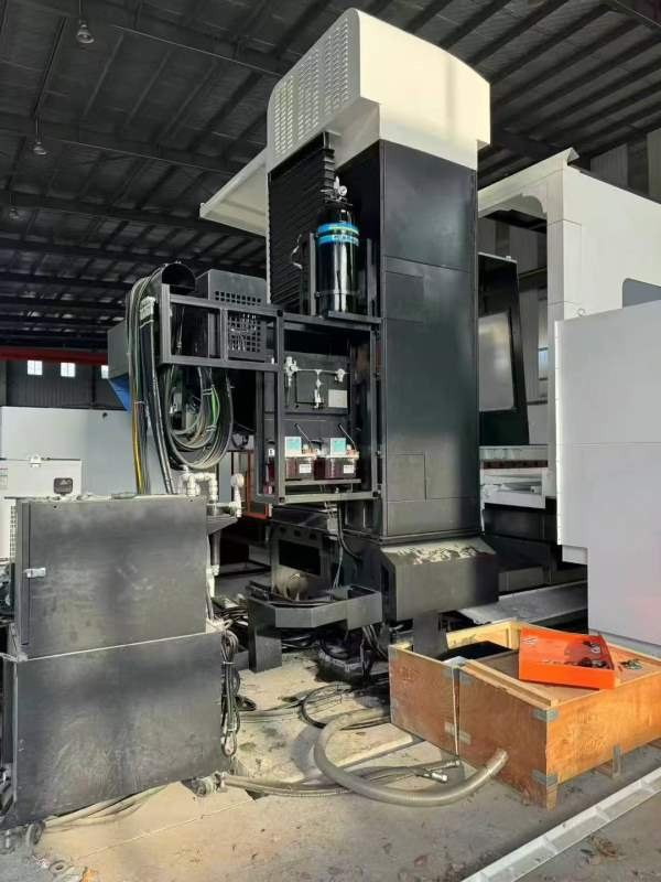 刚刚拿下一台（全新未用）纽威110H数控镗铣床、BT50齿.