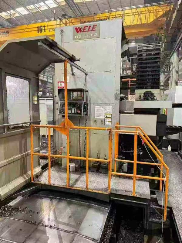 刚买2台 17年台湾威立落地式镗铣加工中心，主轴加大40.