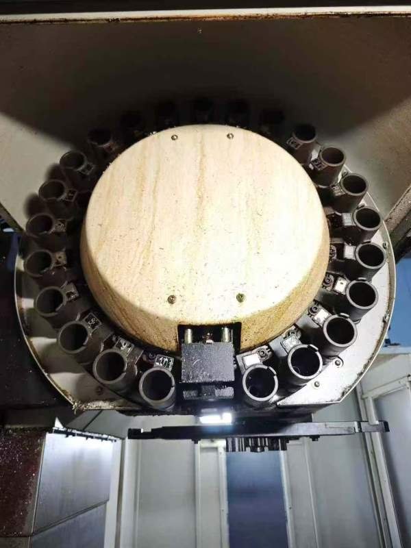 出售一台美国哈挺1000加工中心，发那科MF系统，@尔发.