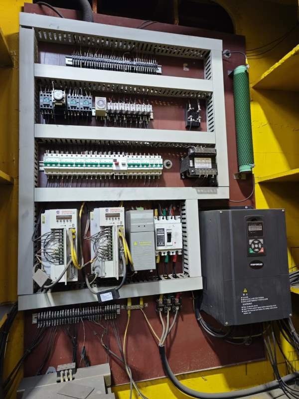 2023年齐二集团CK5126数控立车，直径2.6米，高度1.4米.