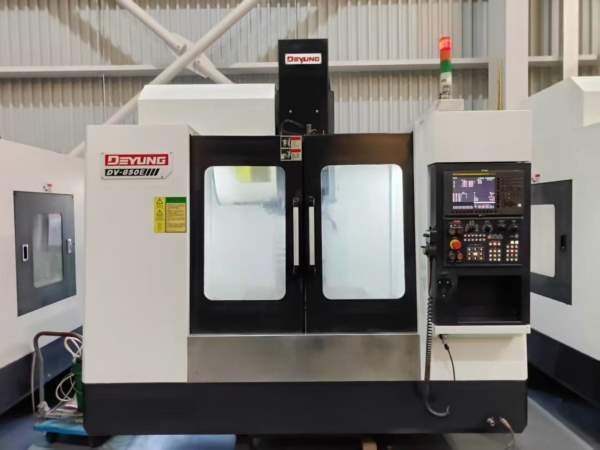 新到三台2022年苏州德扬850加工中心，发那科OI-MFPlus.