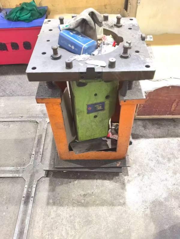 刚刚买下重型海天4033龙门加工中心工作台4X2.5门宽3.3.