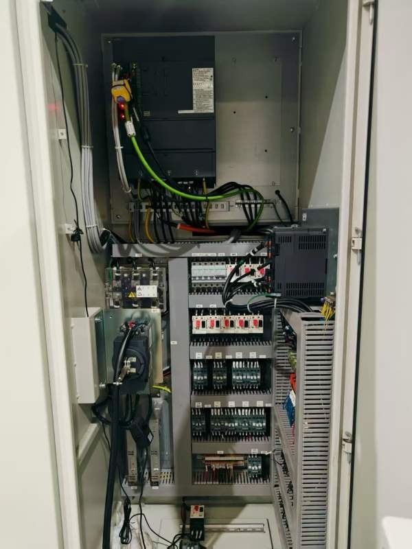 （带中心出水的一线品牌海天）2021年海天精工VMC-1000.