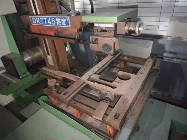 出售全新未用、同方7745线切割一台、感兴趣的联系