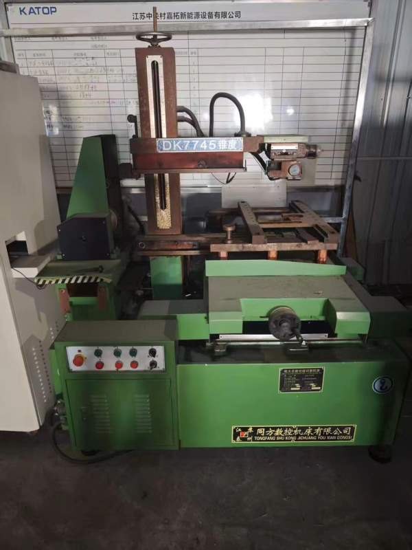 出售全新未用、同方7745线切割一台、感兴趣的联系