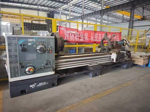 出售大连6180/3000普车一台，安装少用