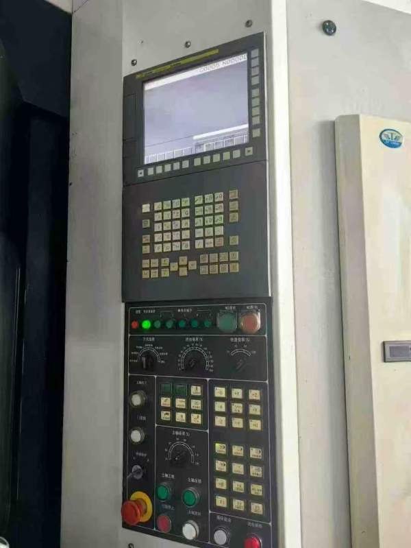 2018年苏州纽威HM503T卧加双工作台交换三轴滚柱导轨发.