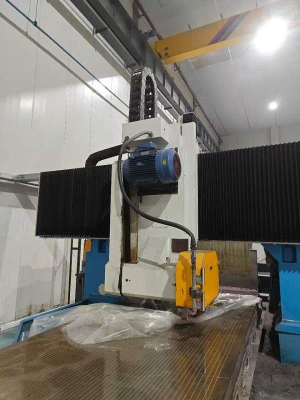 型号:HZ-K2512机床规格磨削工件尺寸(长宽高)mm580.